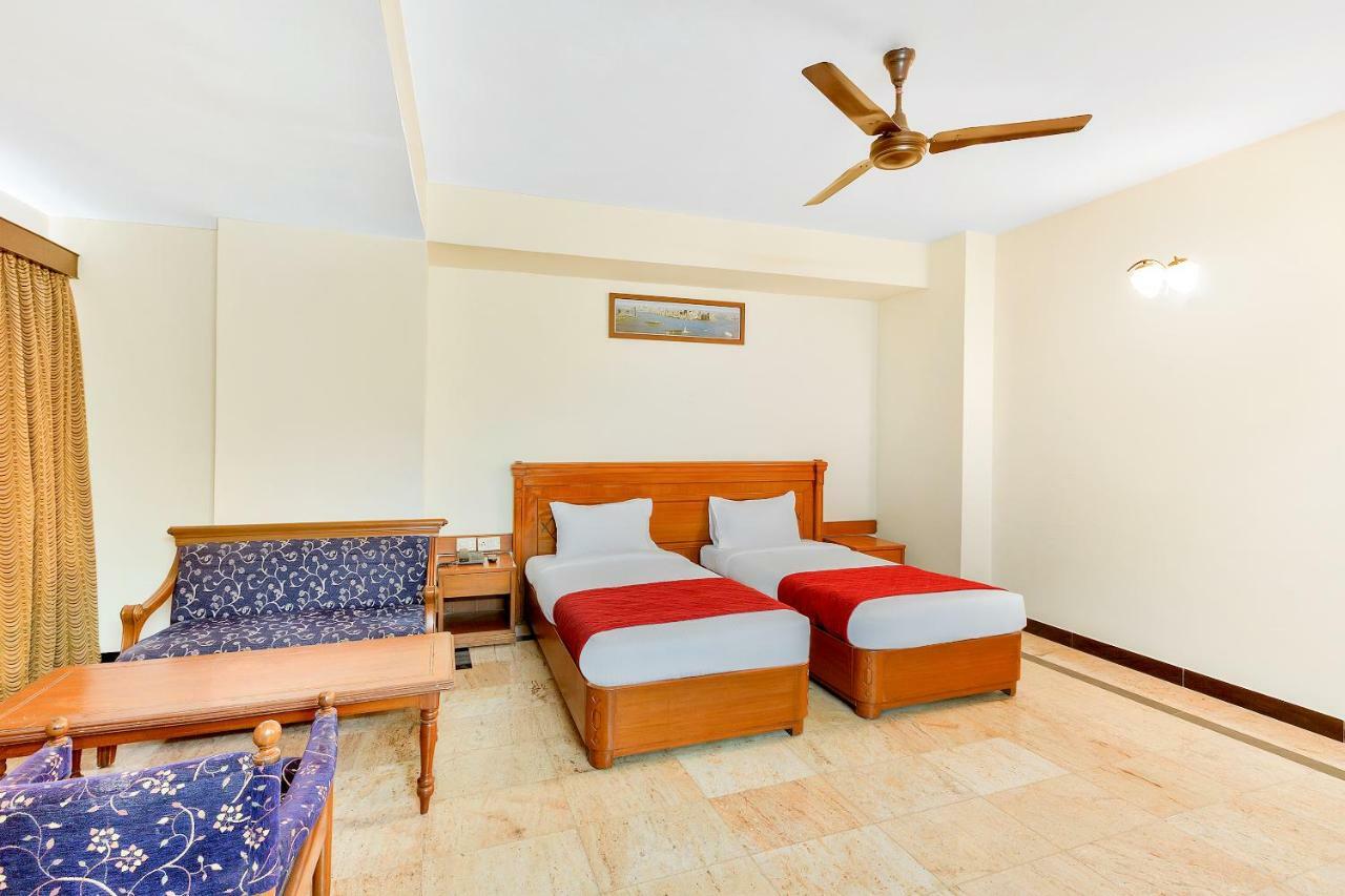 Oyo 10534 Hotel Kanishka Bengaluru Zewnętrze zdjęcie