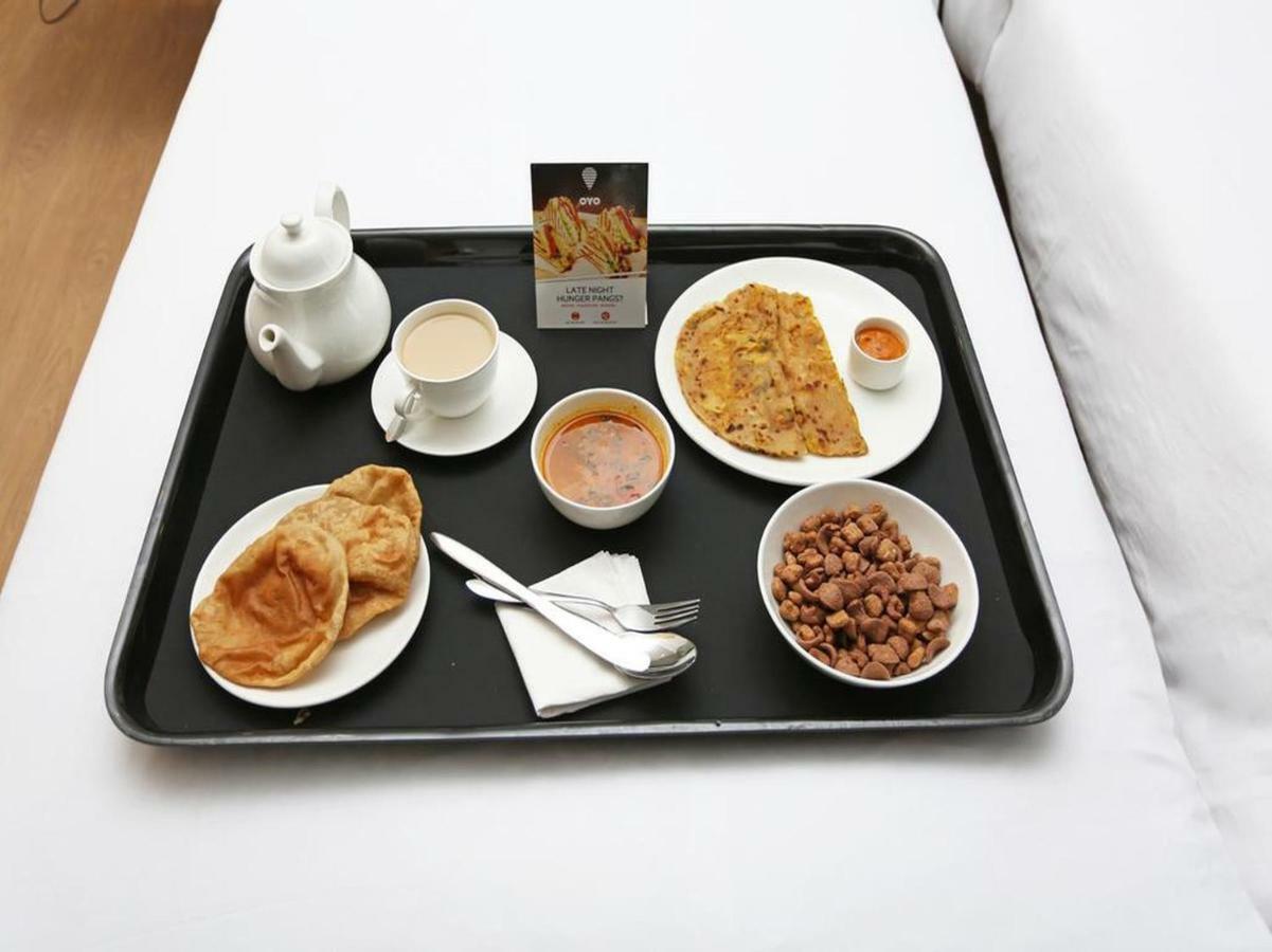 Oyo 10534 Hotel Kanishka Bengaluru Zewnętrze zdjęcie